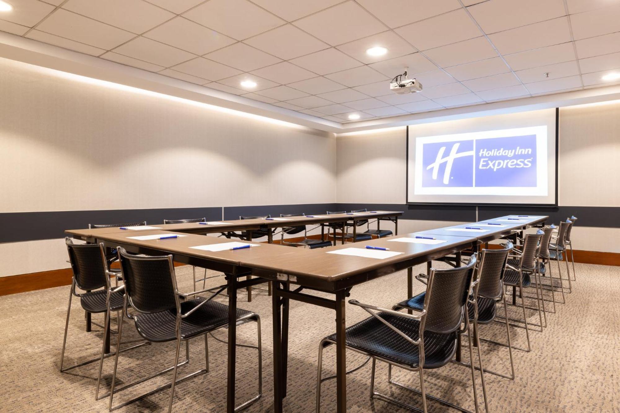Express Condes By Ihg Hotel Santiago de Chile